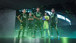 Ключ EA Sports FC 25 Ultimate Global для Xbox One и Series X|S